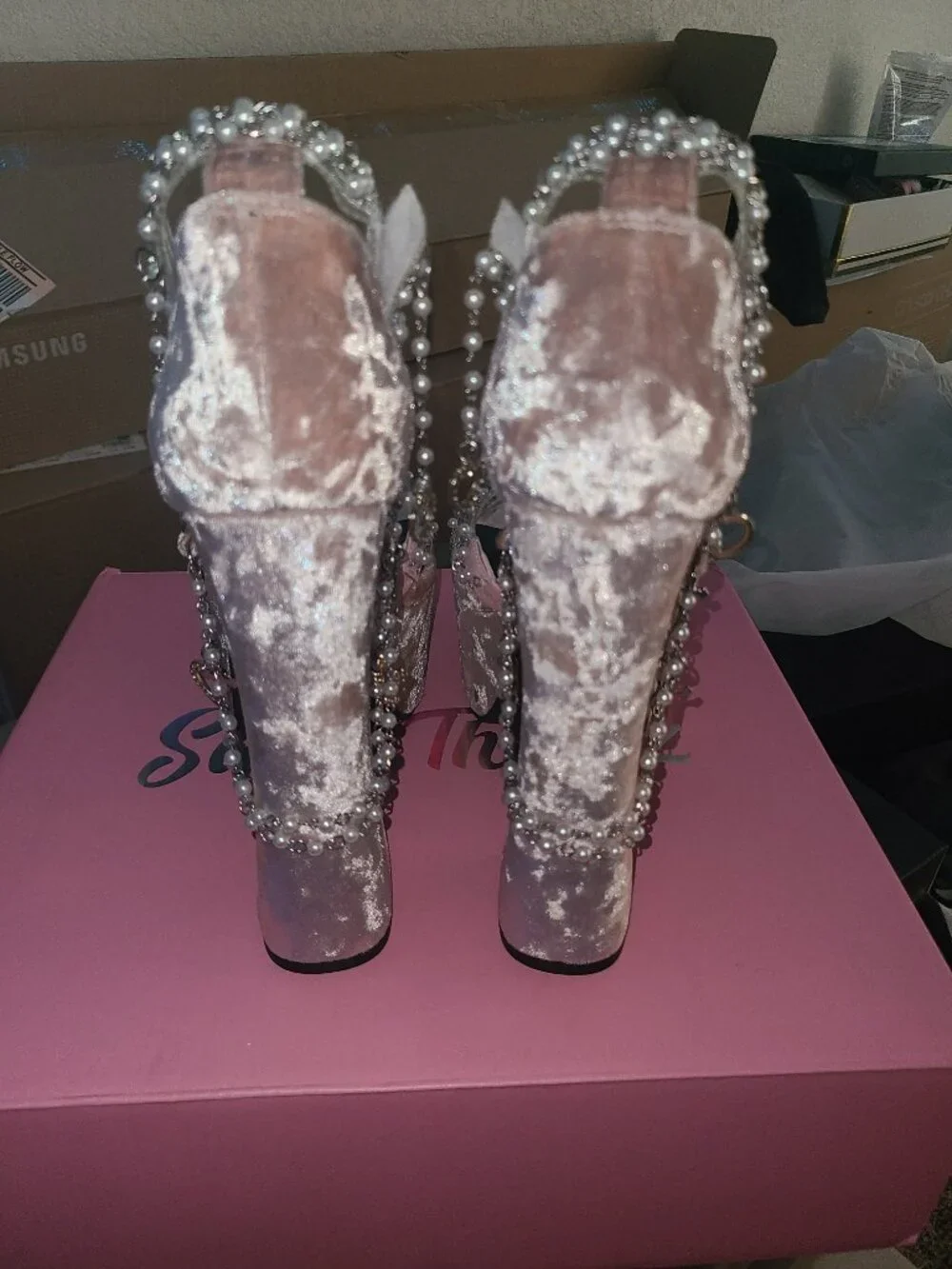 Sugar Thrillz worn adjustable outside